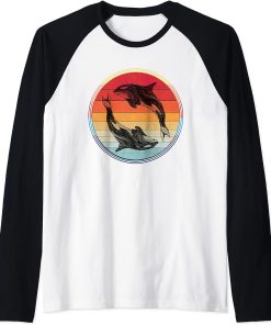 Orca Whale Family Graphic Vintage Killer Orcas Women Kids Raglan Baseball Tee